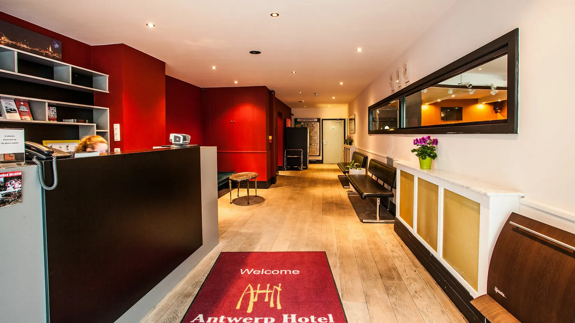 Hotel National Antwerpen 3*,
